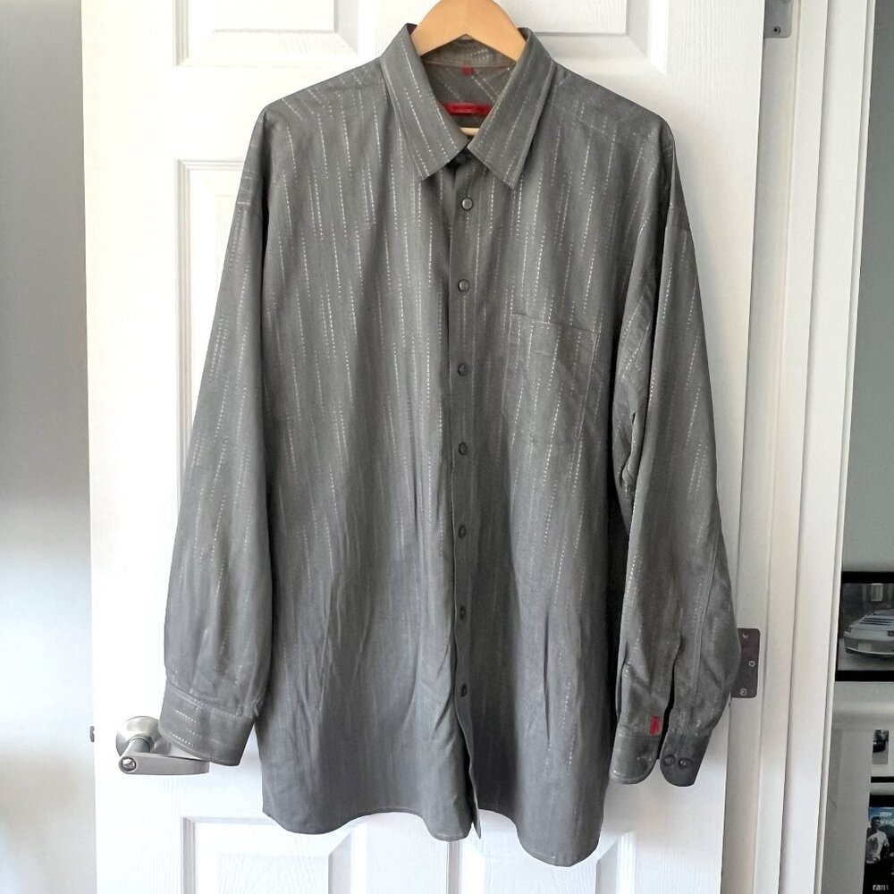 Signum Studios Men's Long Sleeve Shirt!